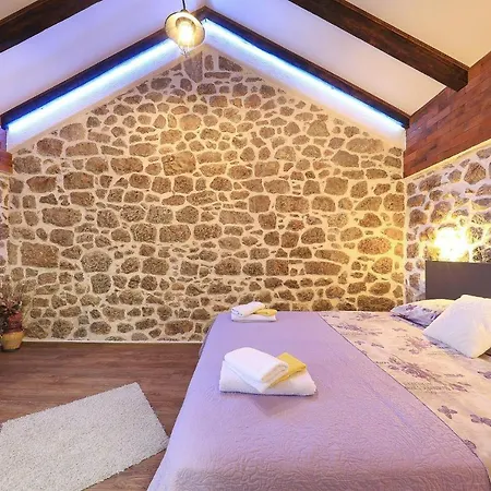 Holiday home Milovac Starigrad Paklenica